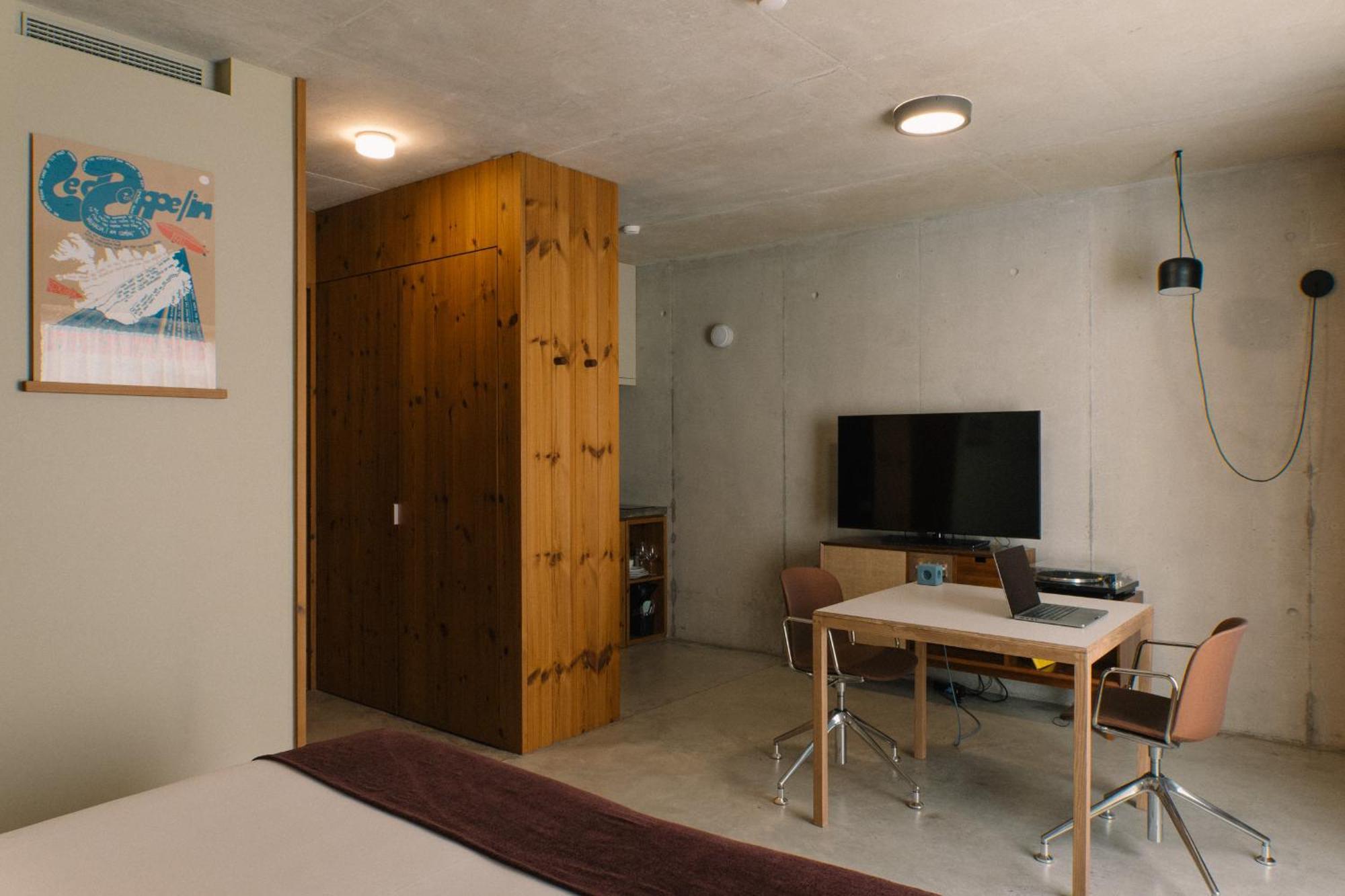 Hotel Outsite Porto Mouco Zewnętrze zdjęcie