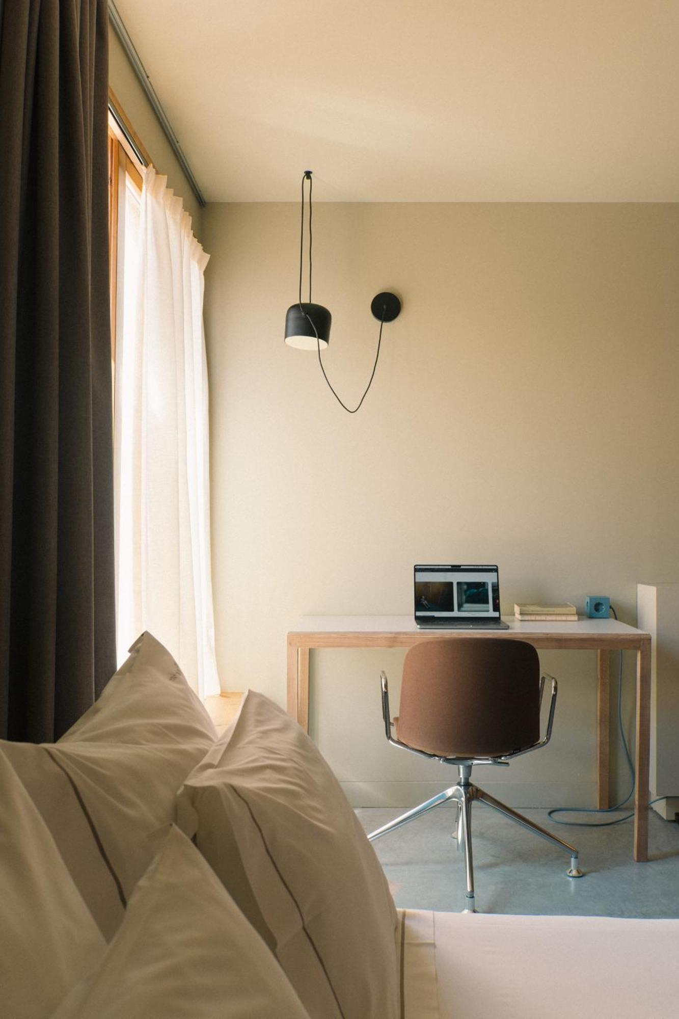 Hotel Outsite Porto Mouco Zewnętrze zdjęcie